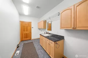 9216 Milburn Loop SE, Olympia, WA 98513 - Photo 31