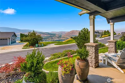 2769 SE Falcon View Drive, East Wenatchee, WA 98802 - Photo 3
