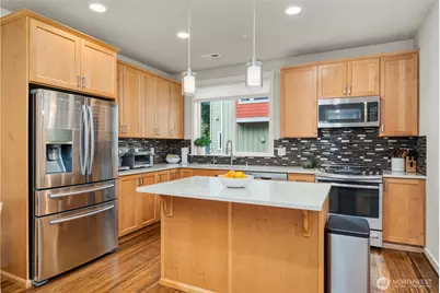 23000 NE 8th Street #E5, Sammamish, WA 98074 - Photo 9