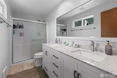 10319 SE 228th Street, Kent, WA 98031 - Photo 9