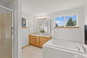 12828 175th Ct SE, Renton, WA 98058 - Photo 21