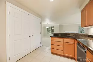 10016 NE 120th Ln, Kirkland, WA 98034 - Photo 17