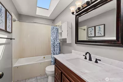 2011 Baker Terrace SE, Olympia, WA 98501 - Photo 17