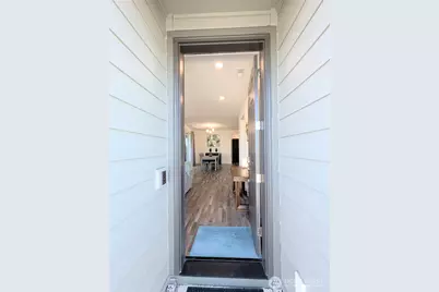 20724 150th Street E, Bonney Lake, WA 98391 - Photo 3