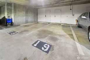 3300 Meridian Ave N, Seattle, WA 98103 - Photo 23