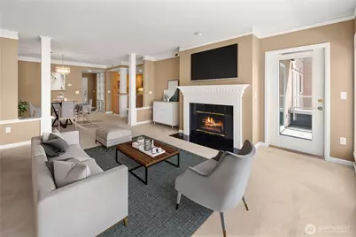 3300 Meridian Avenue N #302, Seattle, WA 98103 - Photo 9