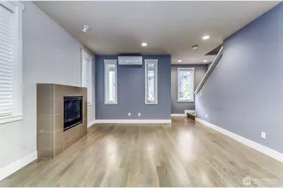 690 Wintersweet Road NE, Bainbridge Island, WA 98110 - Photo 7