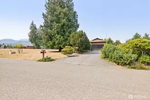 252 View Ridge Dr, Port Angeles, WA 98362 - Photo 35