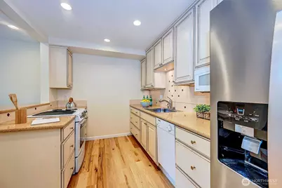 4117 Providence Point Drive SE, Issaquah, WA 98029 - Photo 5