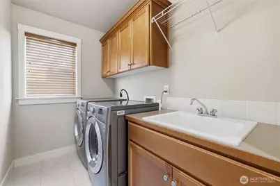8642 NE 123rd Place, Kirkland, WA 98034 - Photo 19