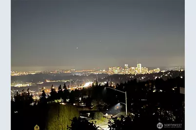 4736 134th Place SE, Bellevue, WA 98006 - Photo 3