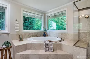 4736 134th Pl SE, Bellevue, WA 98006 - Photo 17