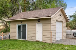 203 2nd St, Riverside, WA 98849 - Photo 27