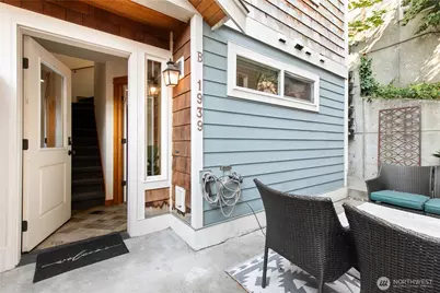 1939 10th Avenue W #B, Seattle, WA 98119 - Photo 19