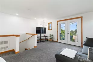1939 10th Ave W, Seattle, WA 98119 - Photo 9