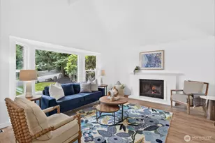 4211 210 Th Pl NE, Sammamish, WA 98074 - Photo 5