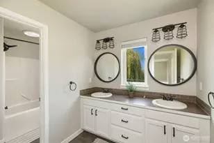 2209 Crystal Springs Rd W, University Place, WA 98466 - Photo 13
