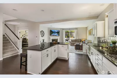 2209 Crystal Springs Road W, University Place, WA 98466 - Photo 5