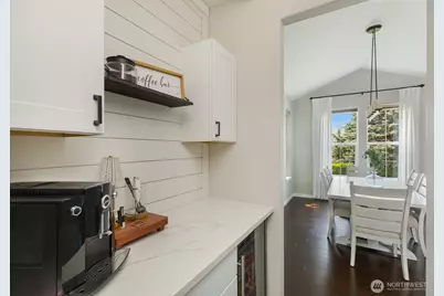 2209 Crystal Springs Road W, University Place, WA 98466 - Photo 3