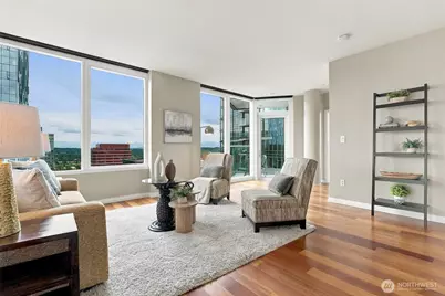500 106th Avenue NE #3205, Bellevue, WA 98004 - Photo 3