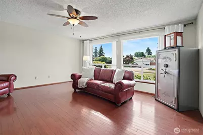 6421 152nd Avenue E, Sumner, WA 98390 - Photo 7