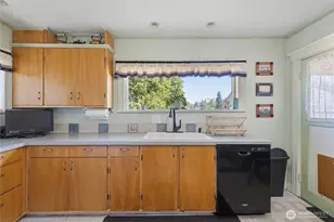 24324 SE 400th St, Enumclaw, WA 98022 - Photo 15