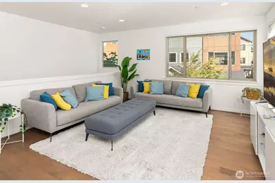 15790 NE 14th Alley, Bellevue, WA 98008 - Photo 3
