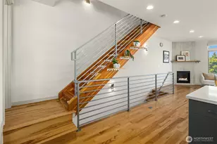 116 W Florentia St, Seattle, WA 98119 - Photo 9