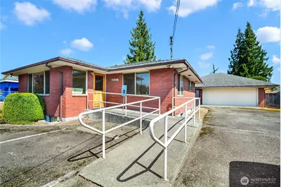 8021 State Avenue, Marysville, WA 98270 - Photo 3