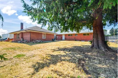 8021 State Avenue, Marysville, WA 98270 - Photo 17