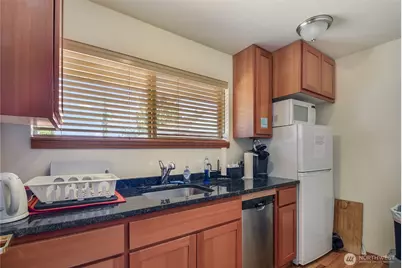 8021 State Avenue, Marysville, WA 98270 - Photo 11