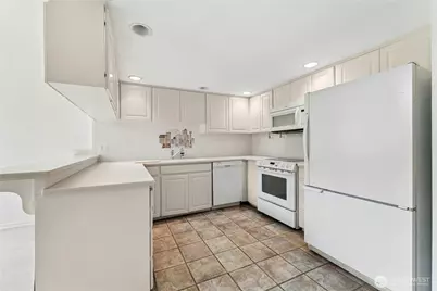9725 NE Riverbend Drive #11C, Bothell, WA 98011 - Photo 11