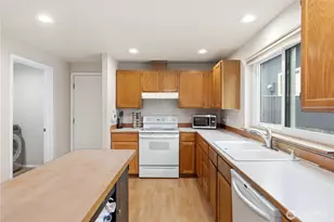 21642 117th Pl SE, Kent, WA 98031 - Photo 9