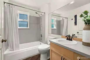 712 E Denny Way, Seattle, WA 98122 - Photo 11