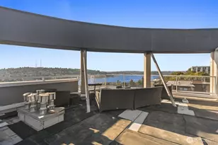 530 Melrose Ave E, Seattle, WA 98102 - Photo 31
