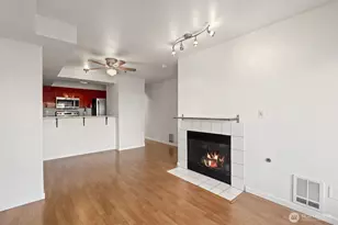 530 Melrose Ave E, Seattle, WA 98102 - Photo 13