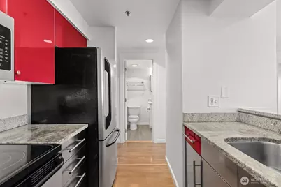 530 Melrose Avenue E #507, Seattle, WA 98102 - Photo 7