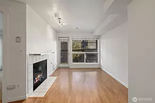 530 Melrose Ave E, Seattle, WA 98102 - Photo 11
