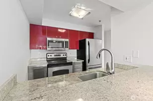 530 Melrose Ave E, Seattle, WA 98102 - Photo 5