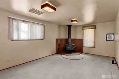 13176 Avon Allen Road, Mount Vernon, WA 98273 - Photo 11