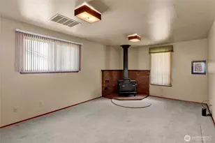 13176 Avon Allen Rd, Mount Vernon, WA 98273 - Photo 11