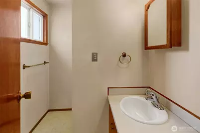 13176 Avon Allen Road, Mount Vernon, WA 98273 - Photo 9