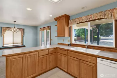 13176 Avon Allen Road, Mount Vernon, WA 98273 - Photo 15
