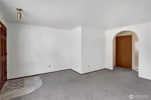 13176 Avon Allen Rd, Mount Vernon, WA 98273 - Photo 5