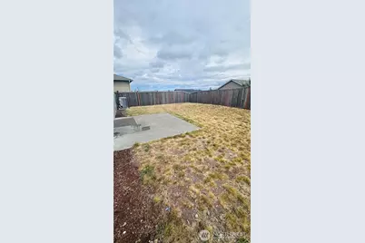 1467 Baker Hights Loop, Bremerton, WA 98312 - Photo 11