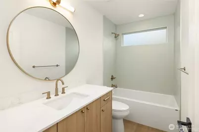 3636 Greenwood Avenue N #B, Seattle, WA 98103 - Photo 15