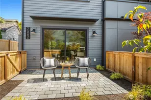 7062 Cleopatra Pl NW, Seattle, WA 98117 - Photo 17