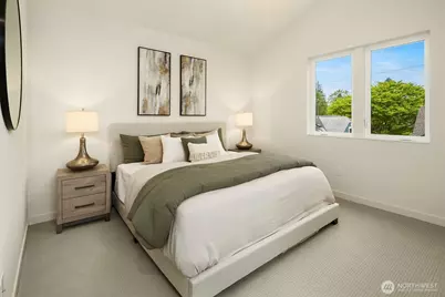 7062 Cleopatra Place NW, Seattle, WA 98117 - Photo 13