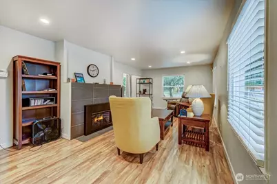 624 Madison Street, Everett, WA 98203 - Photo 3