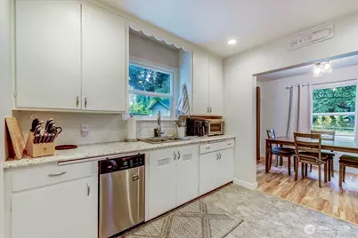 624 Madison Street, Everett, WA 98203 - Photo 9